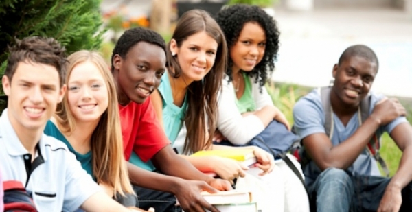 EXCHANGE PROGRAM VÀ DOUBLE DEGREE PROGRAM CÓ GÌ KHÁC NHAU?
